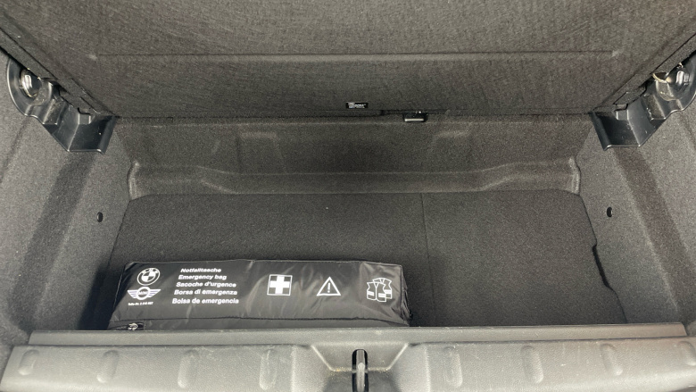 MINI Hatchback 1.5 Cooper Classic Premium 3dr Auto Petrol Hatchback